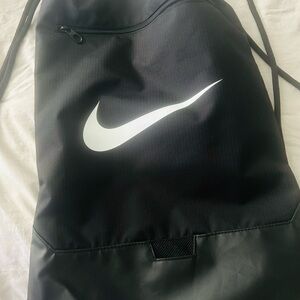 Nike Black and White Drawstring Backpack NWOT